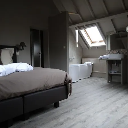 Castel 't Haantje Bed & Breakfast Ruiselede